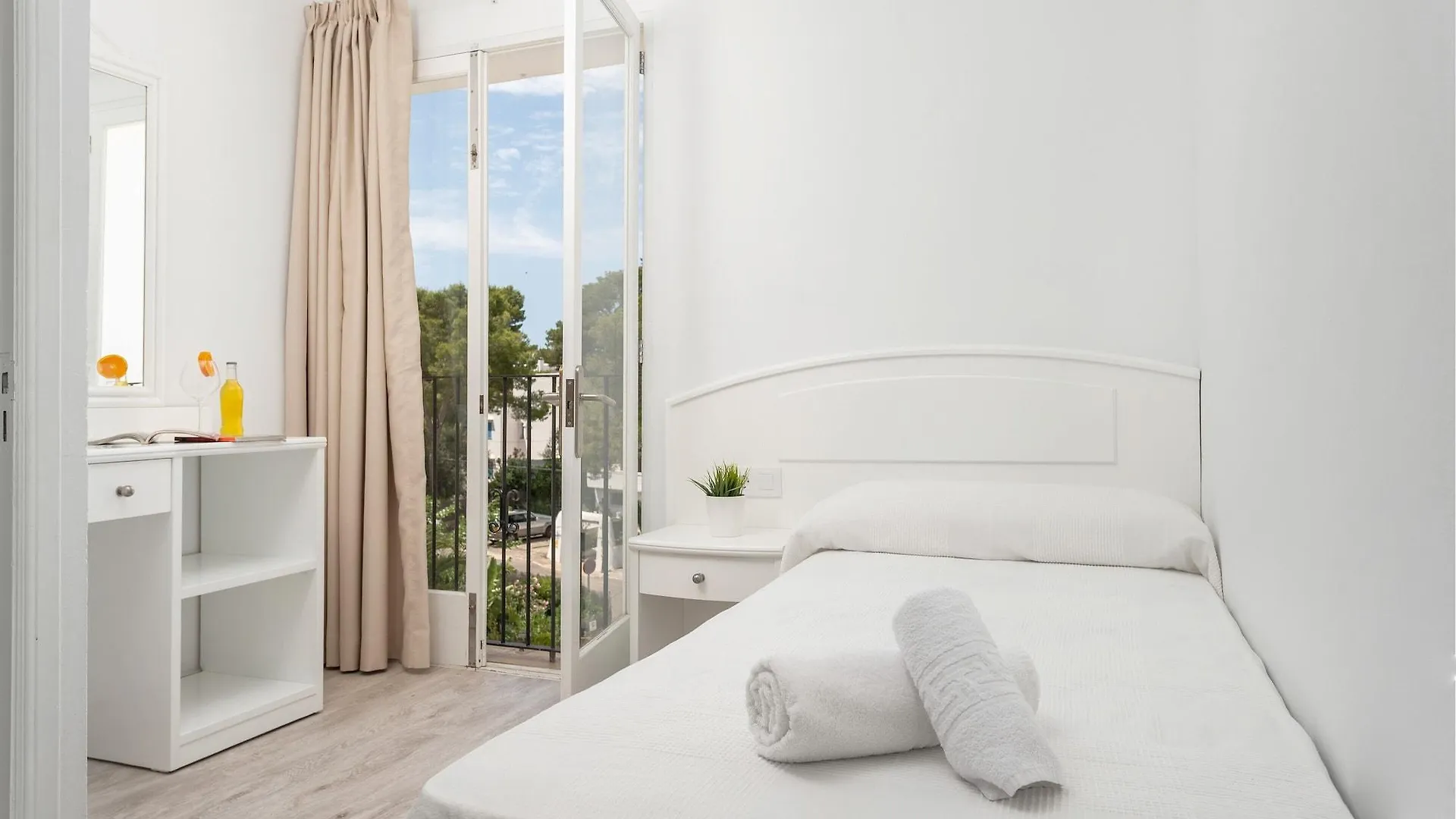 Talamanca Hostal Cala D´Or Hotel